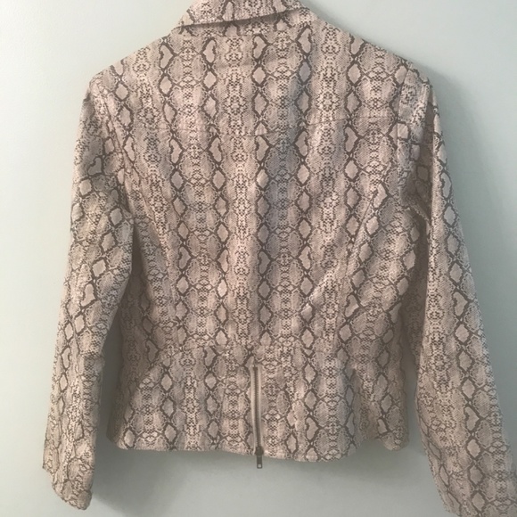 NWT V Cristina  animal print jacket - Picture 7 of 9